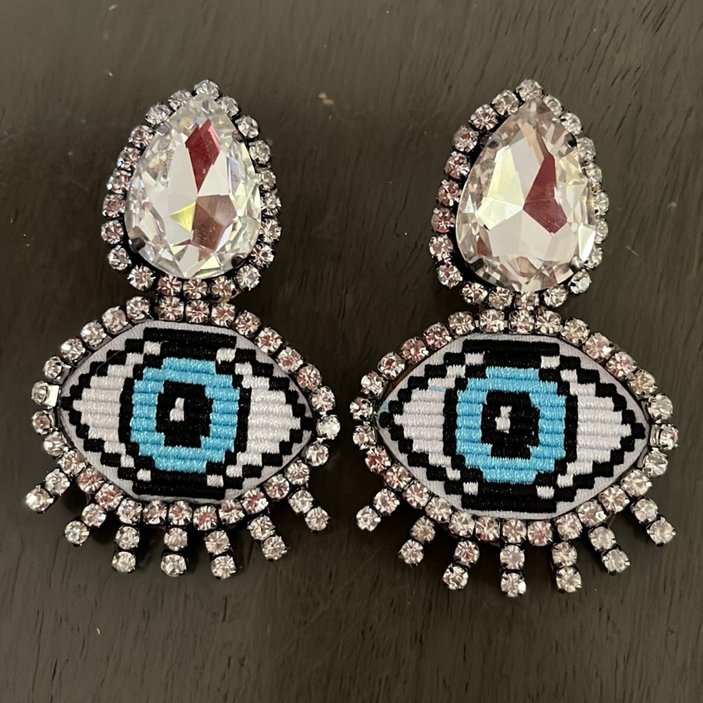 Evil eyes earrings